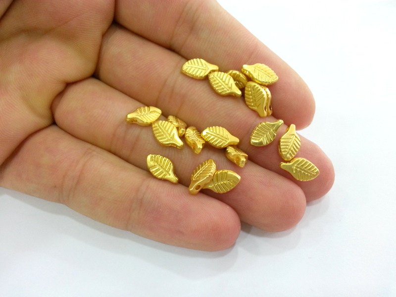 10 Pcs (10x6 mm) Leaf Charms , Gold Plated Metal G2702