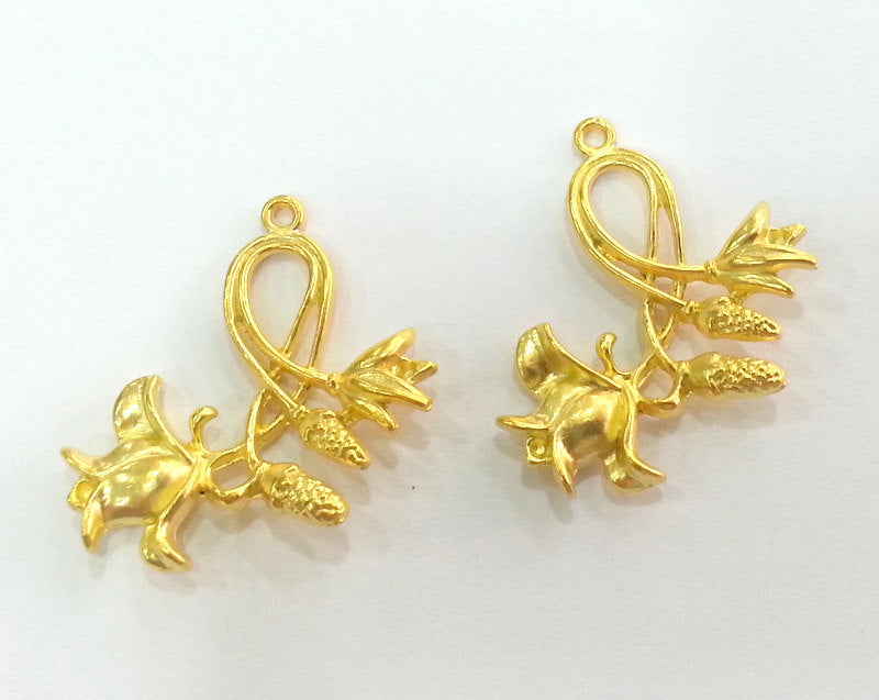 2 Gold Leaf Charms , Gold Plated Metal 2 Pcs (35x33 mm)  G2710