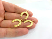 4 Horseshoe Charms Gold Plated Charms (24x18 mm)   G2726