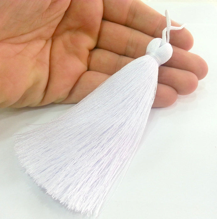 Snow White Tassel ,  Large Thick   113 mm - 4.4 inches   G10741