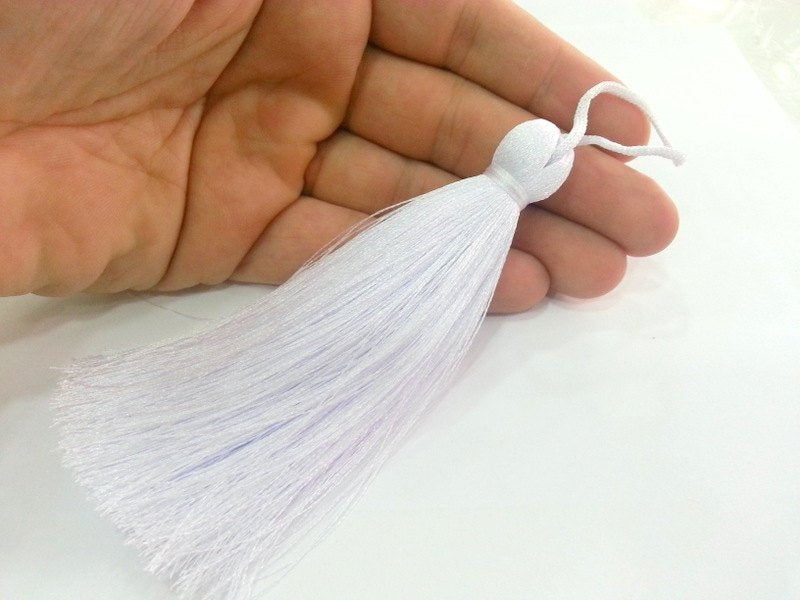 Snow White Tassel ,  Large Thick   113 mm - 4.4 inches   G10741