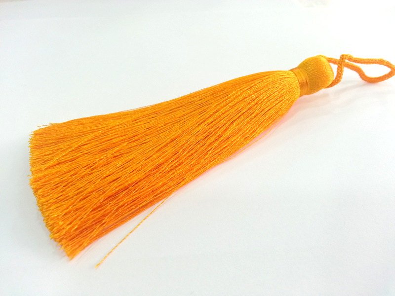 Orange Tassel ,  Large Thick  113 mm - 4.4 inches   G2834
