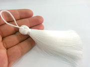 White Tassel ,  Large Thick   113 mm - 4.4 inches   G12237