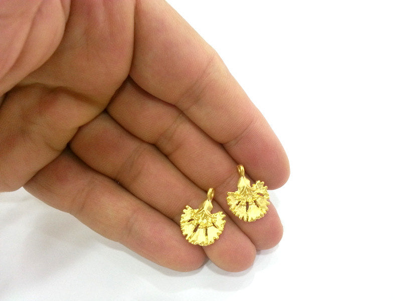 2 Flower Charms Gold Plated Brass (20x15 mm)  G17683