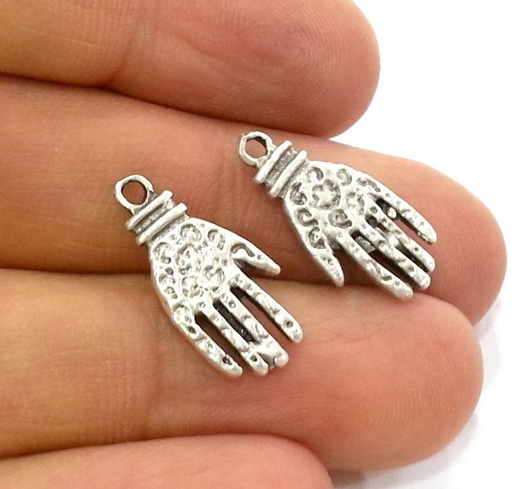 4 Antique Silver Plated Brass Hand Charms (20x10 mm)  G2988