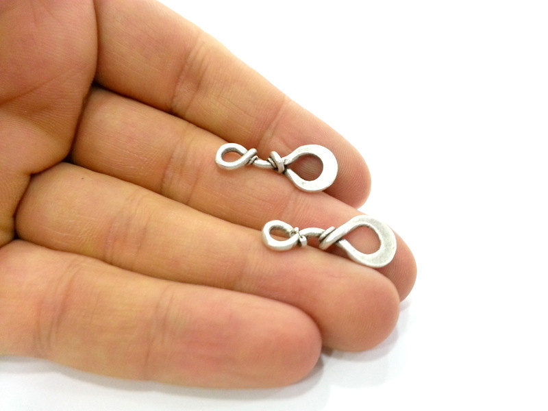 4 Knot Connector Charms Antique Silver Plated Brass (18x13 mm) G10796