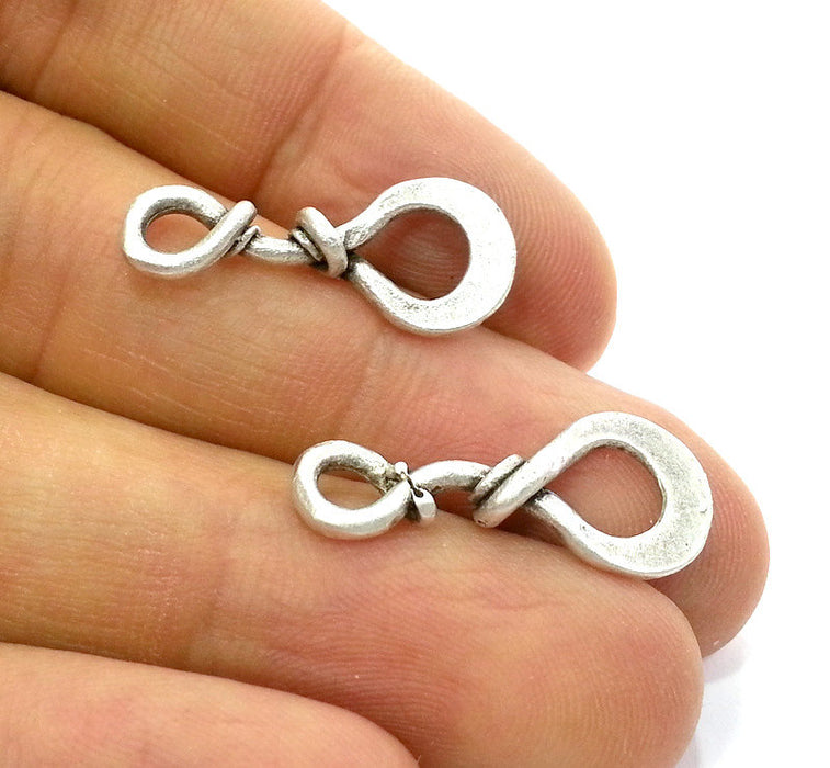 30 Knot Connector Charms Antique Silver Plated Brass (18x13 mm) G10796