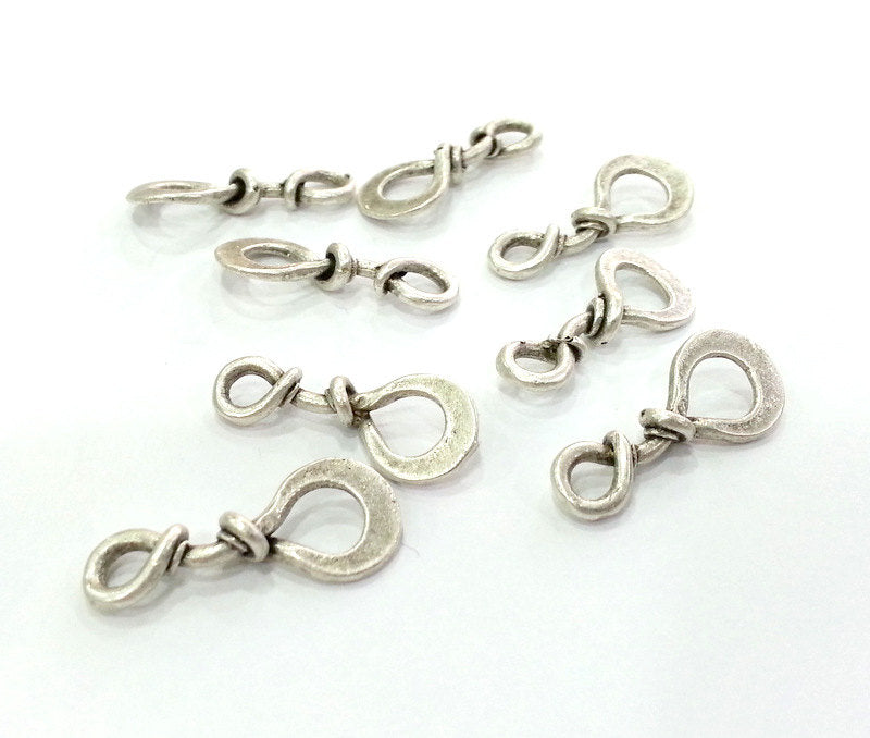 30 Knot Connector Charms Antique Silver Plated Brass (18x13 mm) G10796