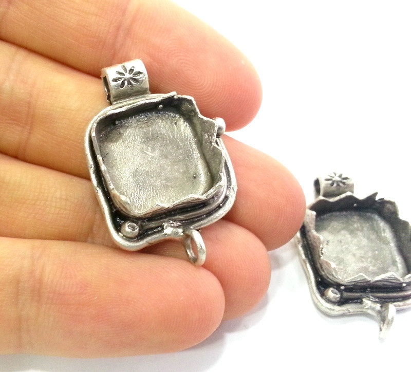 Antique Silver Plated Mountings, Findings, Pendant (15 mm) G21527