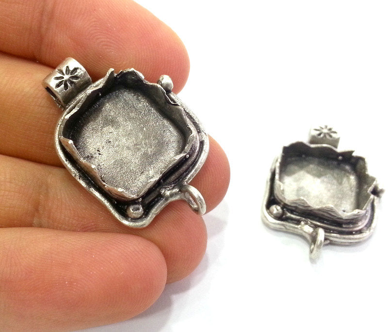 Antique Silver Plated Mountings, Findings, Pendant (15 mm) G21527