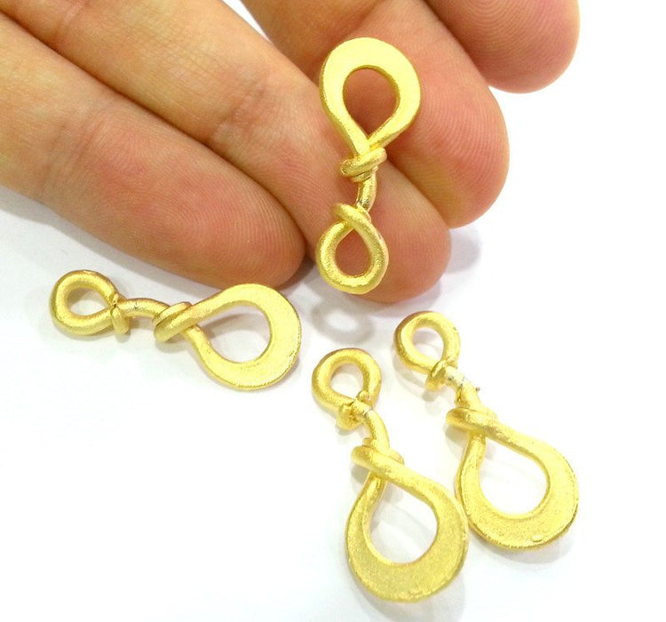 4 pcs (18x13 mm)  Knot Charms , Gold Plated Brass G3015