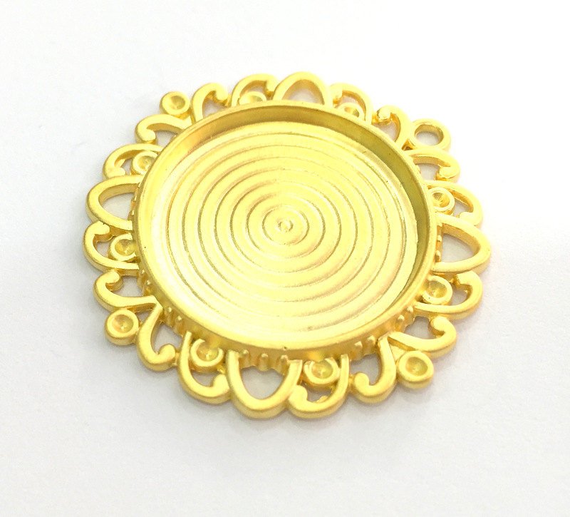 38 mm (25 mm blank)  Gold Plated Metal Blank , Mountings , Findings  G3167