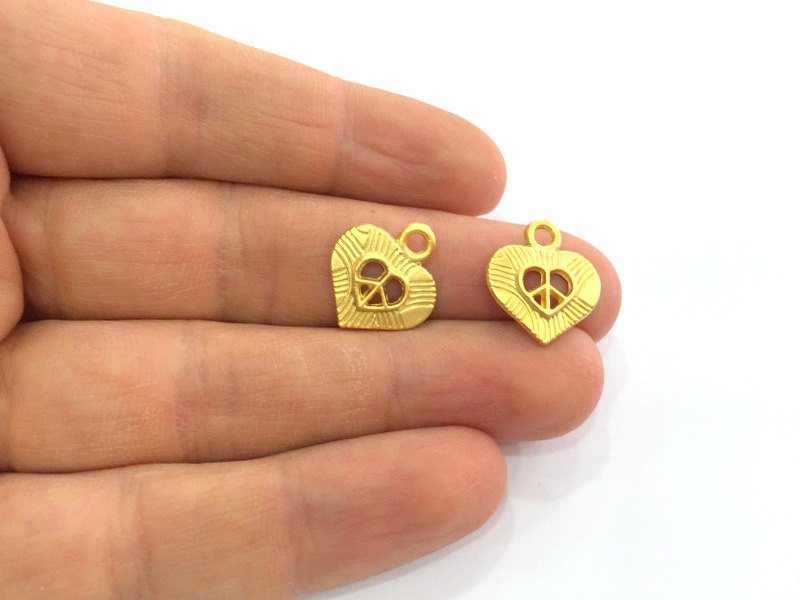 6 Pcs (18x15 mm)  Heart Pendant , Gold Plated Metal G3189