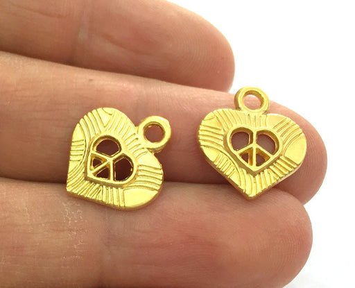 6 Pcs (18x15 mm)  Heart Pendant , Gold Plated Metal G3189