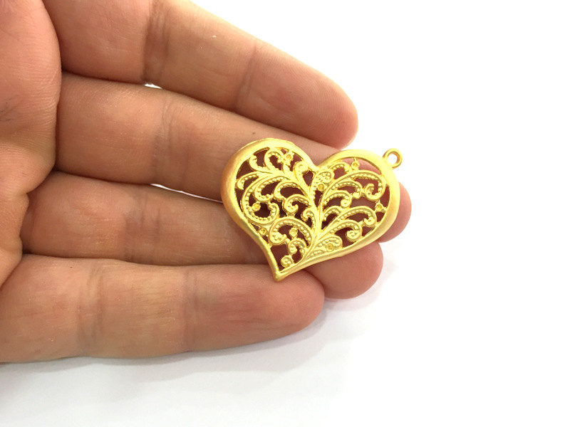 1 Pc (38x30 mm)  Heart Pendant , Gold Plated Metal G3190