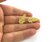 2 Gold Hand Charms, Gold Plated Metal 2 Pcs (22x14 mm)  G3206