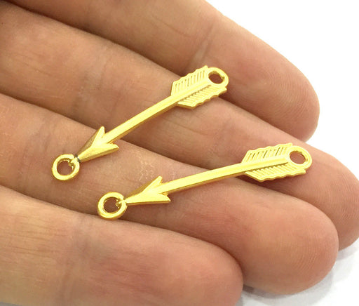 2 Gold Charms Arrow Charms, Gold Plated Metal 2 Pcs (38x5 mm)  G3181
