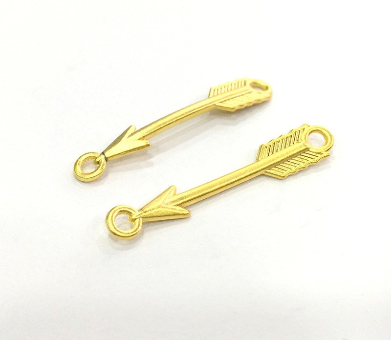 2 Gold Charms Arrow Charms, Gold Plated Metal 2 Pcs (38x5 mm)  G3181