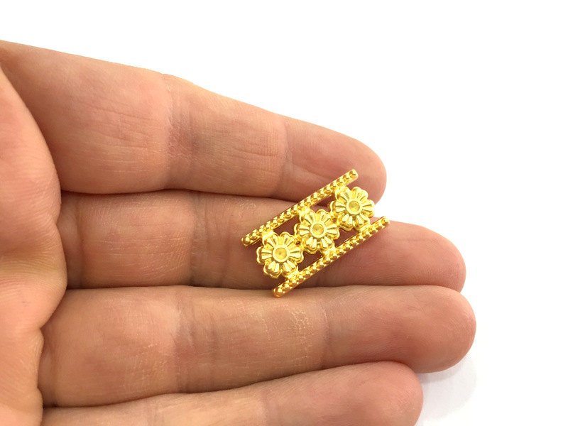 2 Flower Connector Findings , Gold Plated Metal (26x13 mm) G3184