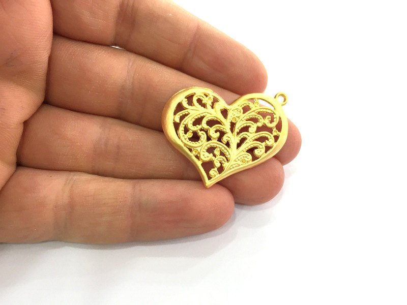 1 Pc (38x30 mm)  Heart Pendant , Gold Plated Metal G3190