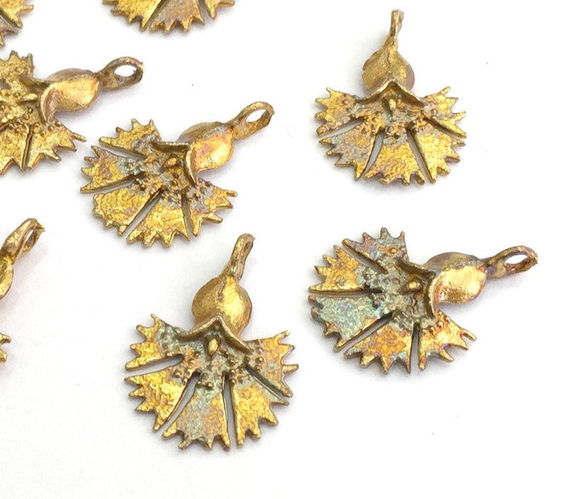 2 Raw Brass Flower Charms 25x18 mm G3400