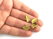4 Raw Brass Charms 15x13 mm G3392