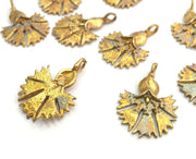 2 Raw Brass Flower Charms 25x18 mm G3400