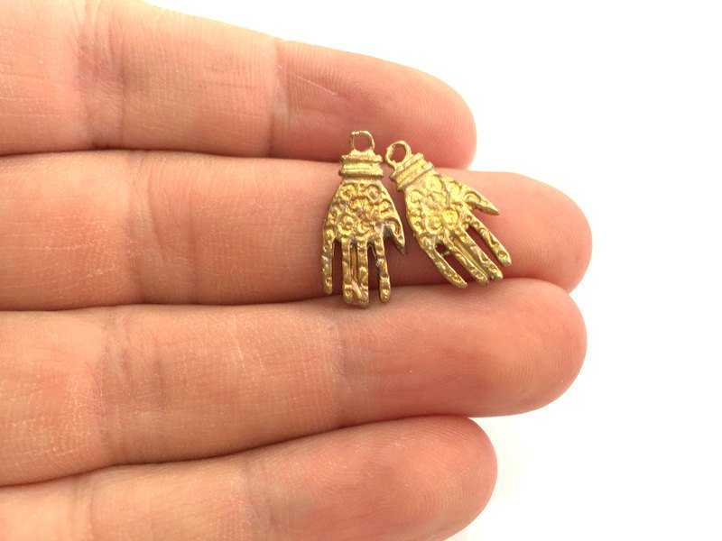 2 Raw Brass Hand Charms 20x10 mm G3401