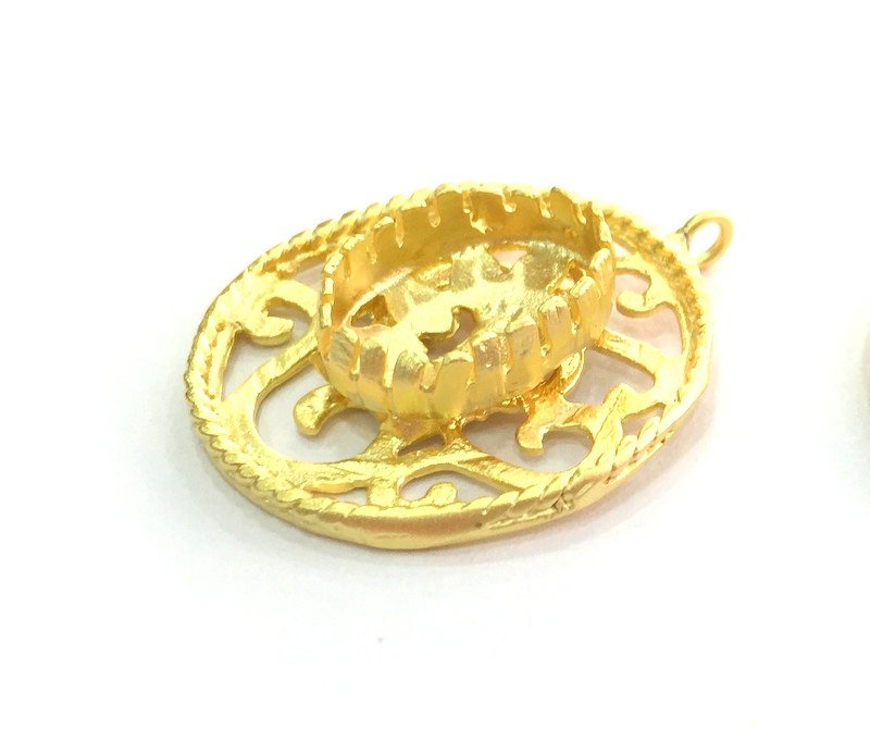 Gold Plated Brass Mountings ,  Blanks  33 mm (18x13 mm blank) G3443