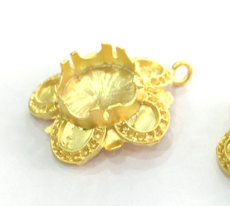 Gold Plated Brass Mountings ,  Blanks   (14 mm blank) G3446