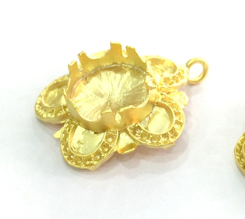 Gold Plated Brass Mountings ,  Blanks   (14 mm blank) G3446