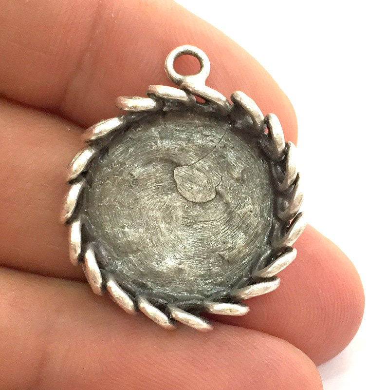 Antique Silver Plated Brass  Mountings , Blanks (20 mm blank) G3555