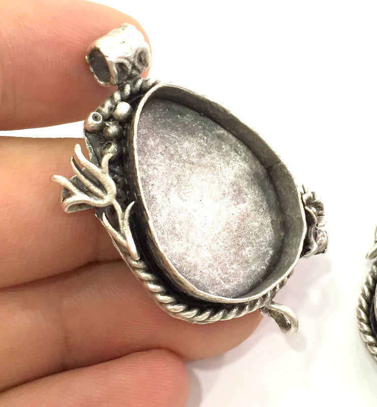 Antique Silver Plated Brass  Mountings , Blanks 49x30 mm (30x22 mm blank) G3563