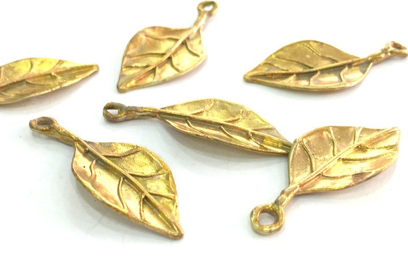 2 Raw Brass Flower Charms 35x15 mm G3594