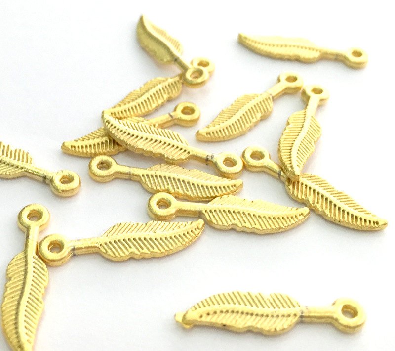 10 Pcs (17x4 mm)  Leaf Charms , Gold Plated Metal G3600