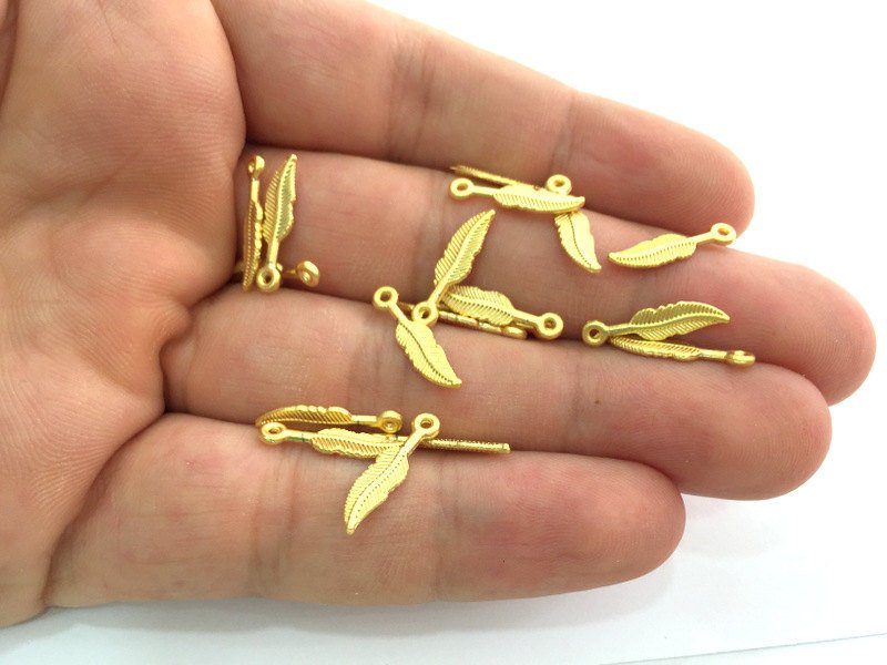 10 Pcs (17x4 mm)  Leaf Charms , Gold Plated Metal G3600