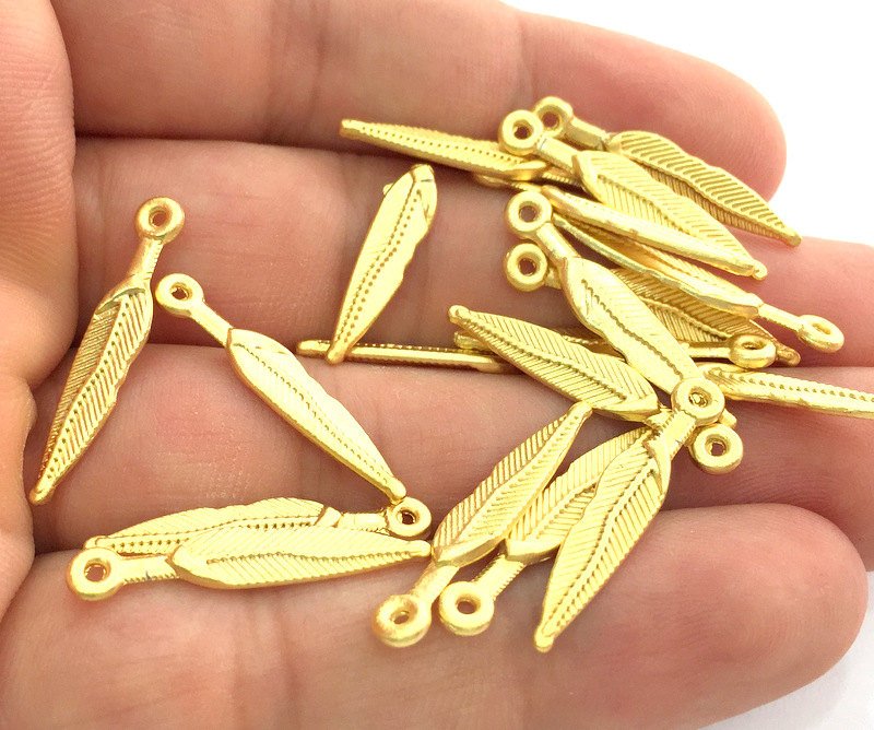 10 Leaf Charms , Gold Plated Metal 26x5 mm G3599