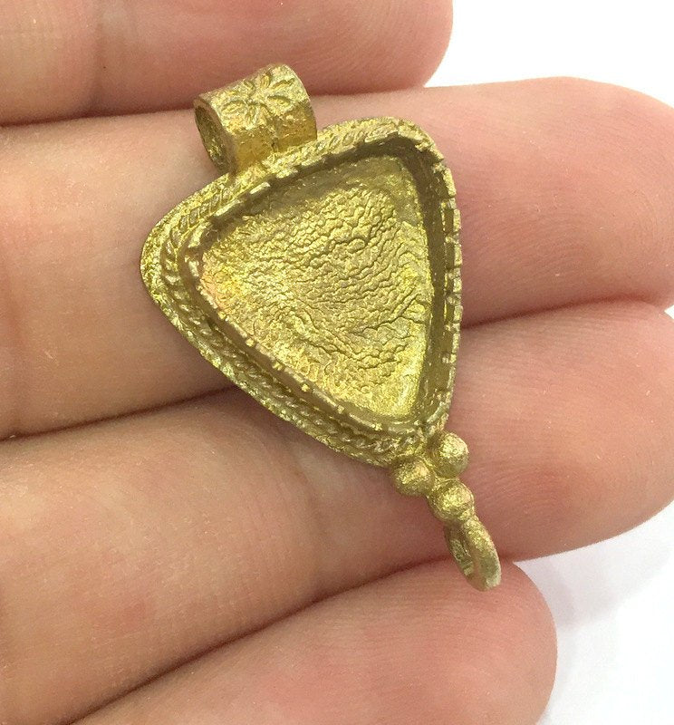 Raw Brass  Bezel Settings, (15mm blank) Cabochon Base,Mountings G3703