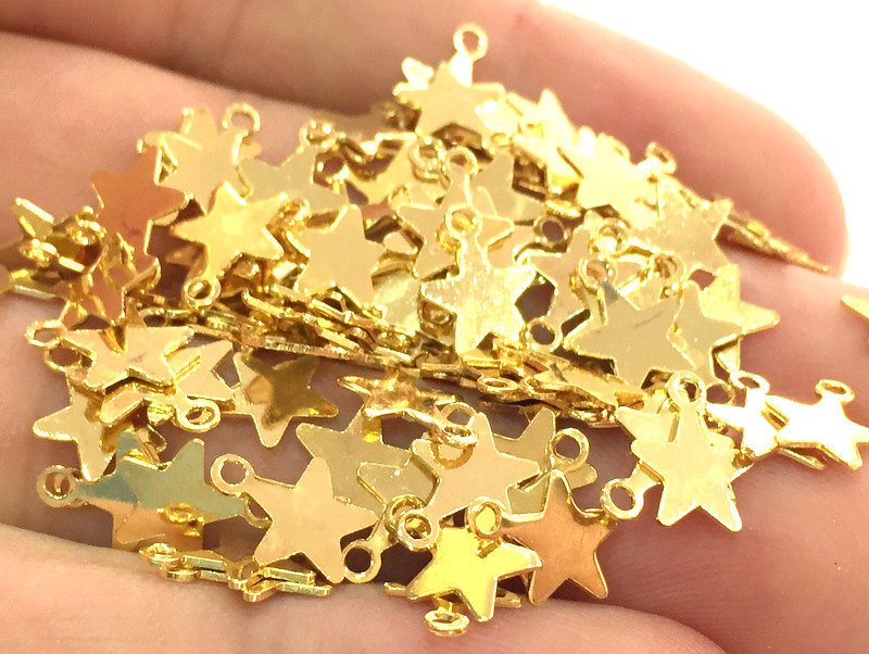 100 Gold Star Charms (8 mm)  Gold Plated Brass G3789