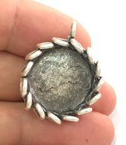 Antique Silver Plated Brass  Mountings , Blanks 32x22 mm (20 mm blank) G3817