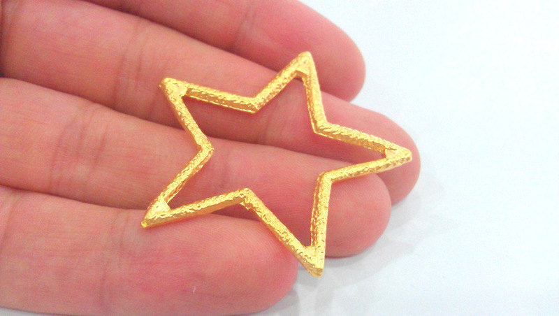 10 Gold Plated Star Pendants Gold Plated Metal  (41 mm.)   G11212