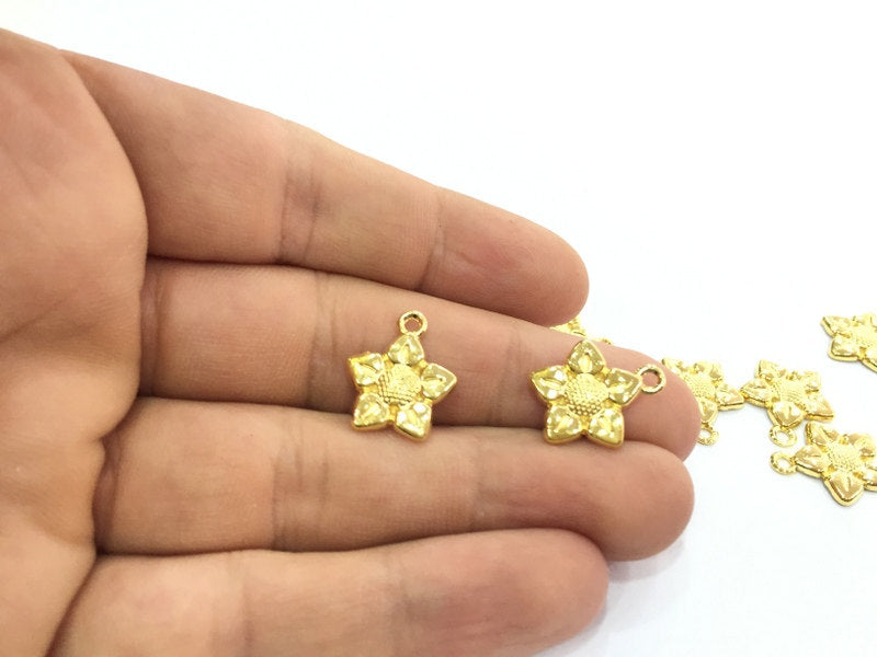 4 Pcs (15mm)  Flower Charms, Gold Plated Metal G4537