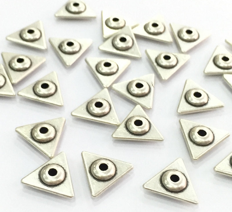 10 Pcs (11 mm) Antique Silver Plated Metal Triangle Beads   G4588