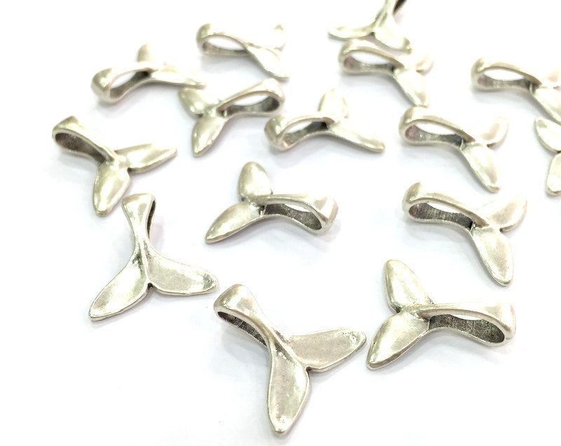 10 Silver Charms Antique Silver Plated Fishtail Charms 10 Pcs (17x16mm)   G8637