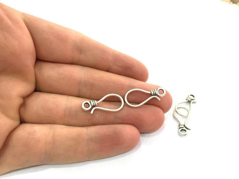 Silver Hook Clasp Findings , Antique Silver Plated Brass 4 Pcs (2 set) (26x11mm)  G4646