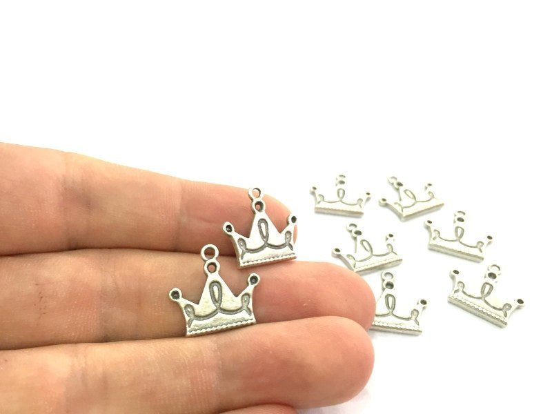 10 Crown Charms Antique Silver Plated Charms (18x18mm)  G4622