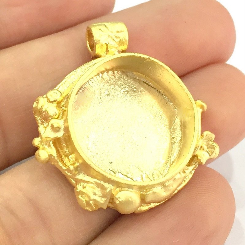 Gold Plated Brass Mountings ,  Blank  (20mm blank) G4158