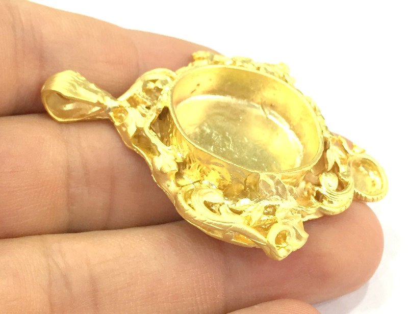 Pendant Blank Bezel Settings Base Blank Mountings Necklace Blank Cabochon Base  Gold Plated Brass   (25 mm blank) G10046