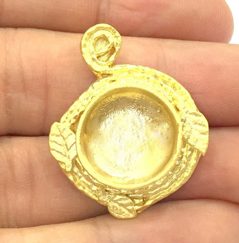 Pendant Blank Bezel Settings Base Blank Mountings Necklace Blank Cabochon Base Gold Plated Brass  (20 mm blank) G10040