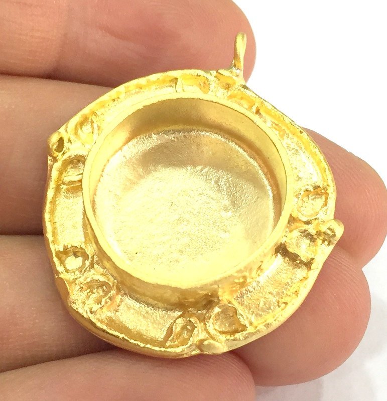 Gold Plated Brass Mountings ,  Blanks   (20 mm blank) G5050